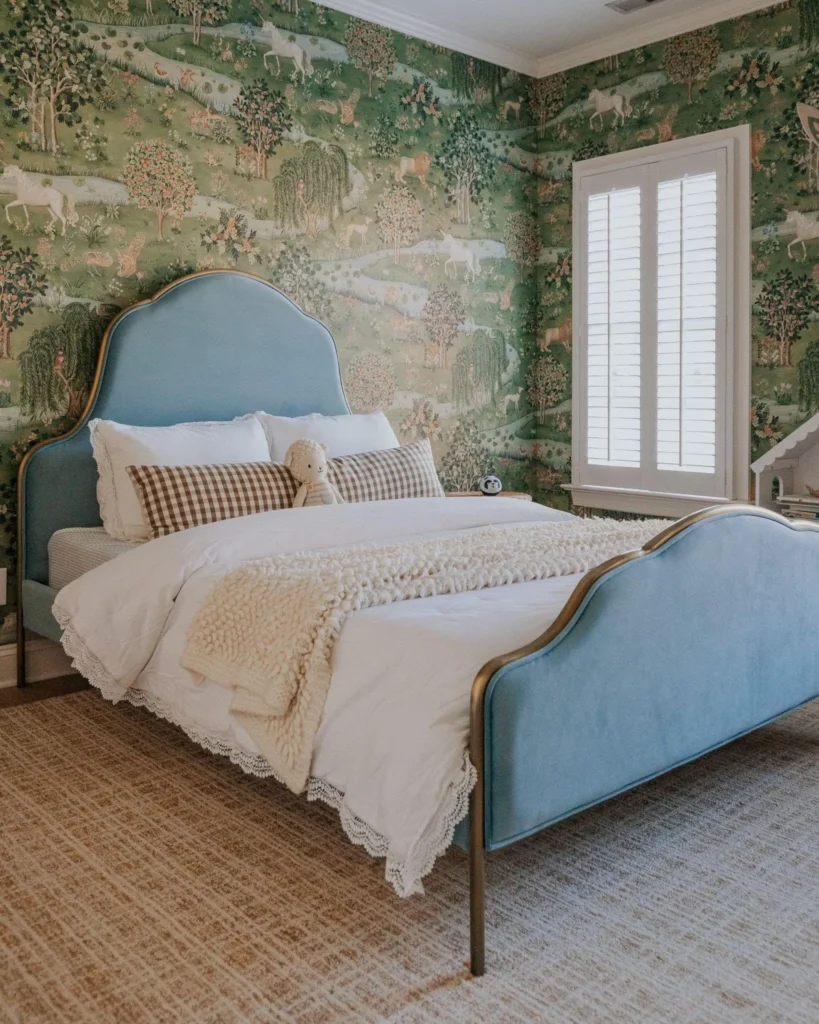 How Much Do Wallpaper Installers Charge in NYC